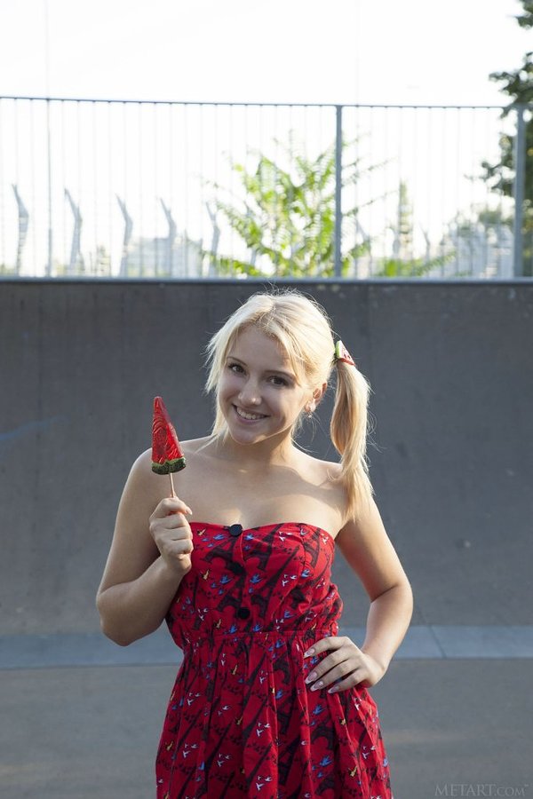 Лариса, 39 лет, 1 размер груди